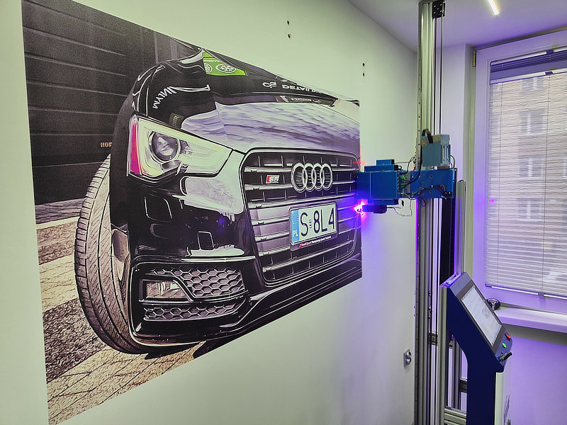 Wydruk grafiki UV w salonie